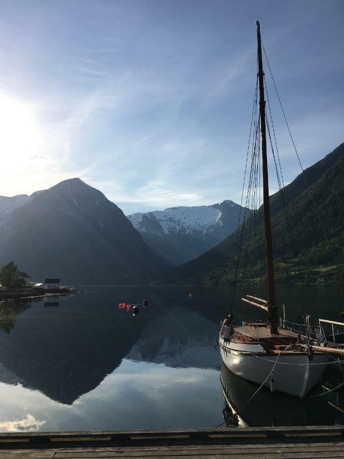 Balestrand Fjordapartments Экстерьер фото