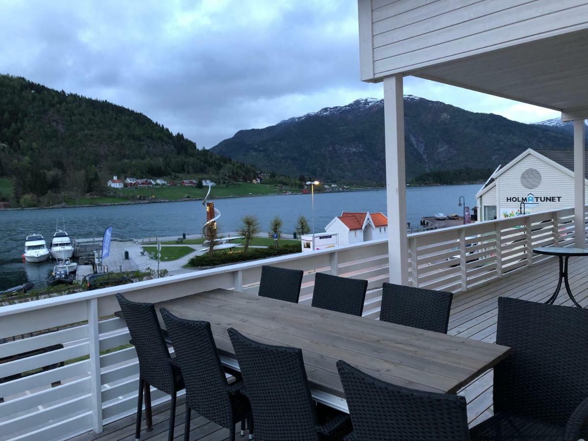 Balestrand Fjordapartments Экстерьер фото