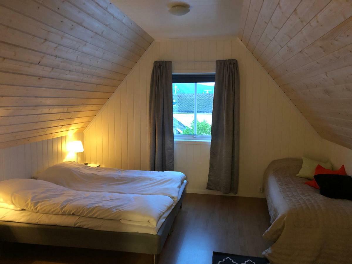 Balestrand Fjordapartments Экстерьер фото