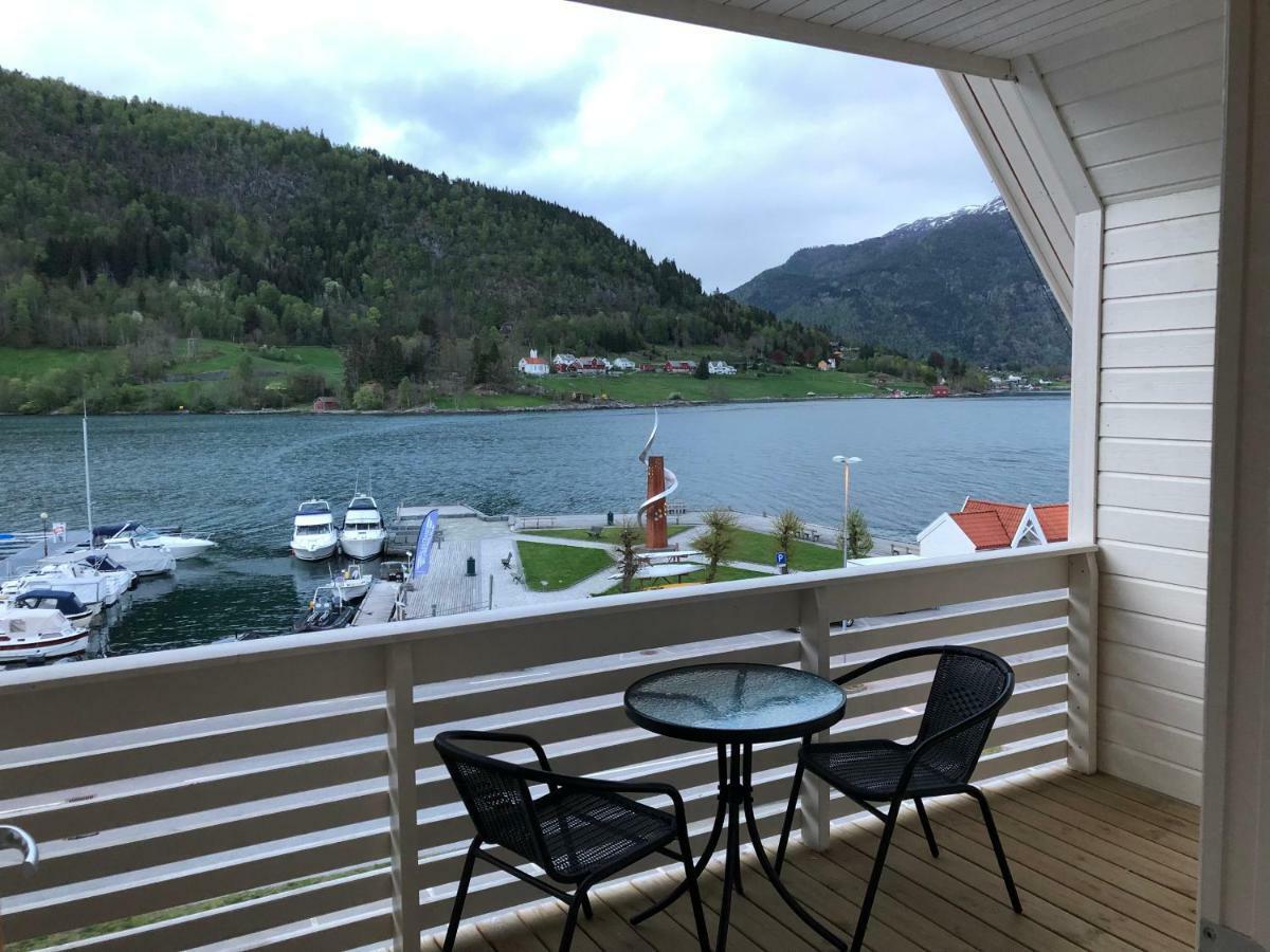 Balestrand Fjordapartments Экстерьер фото
